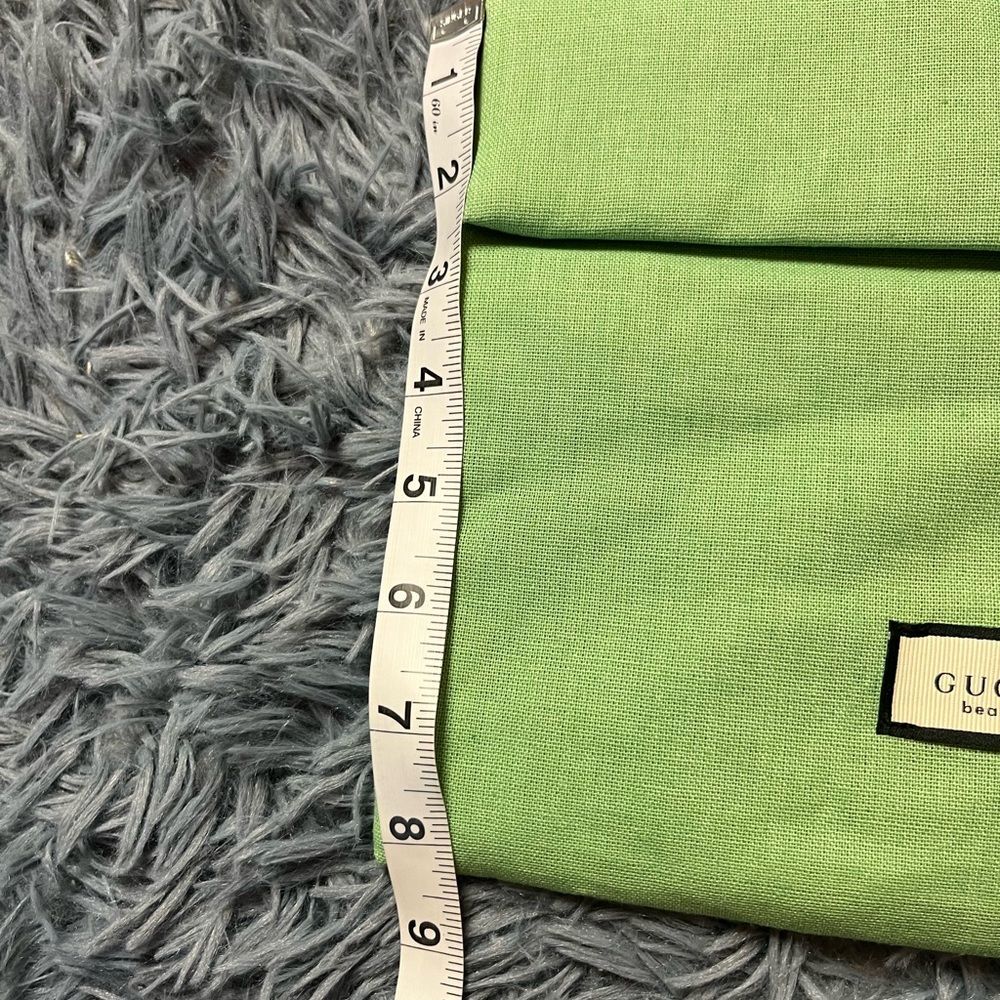 Gucci Green Cosmetic Makeup Bag - Picture 2 of 3